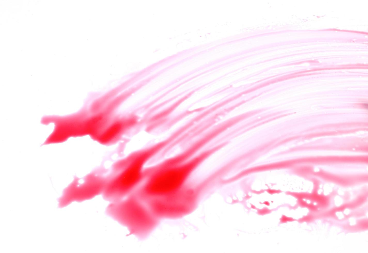 Blutflecken isoliert auf weißem Hintergrund foto