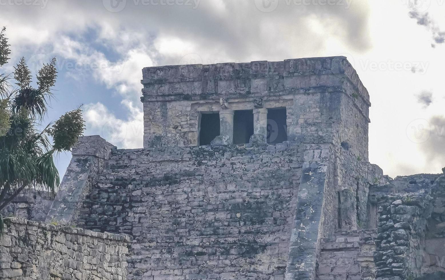 Antike Ruinen von Tulum Maya-Stätte Tempel Pyramiden Artefakte Meereslandschaft Mexiko. foto