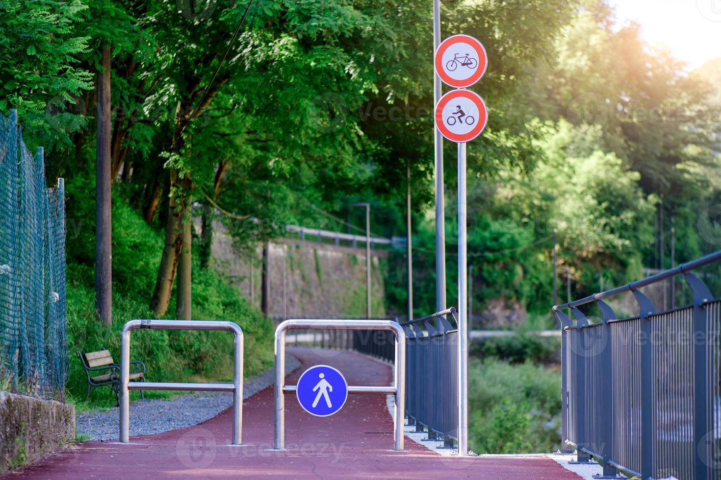 nur persönlicher Zugang zur Strecke foto