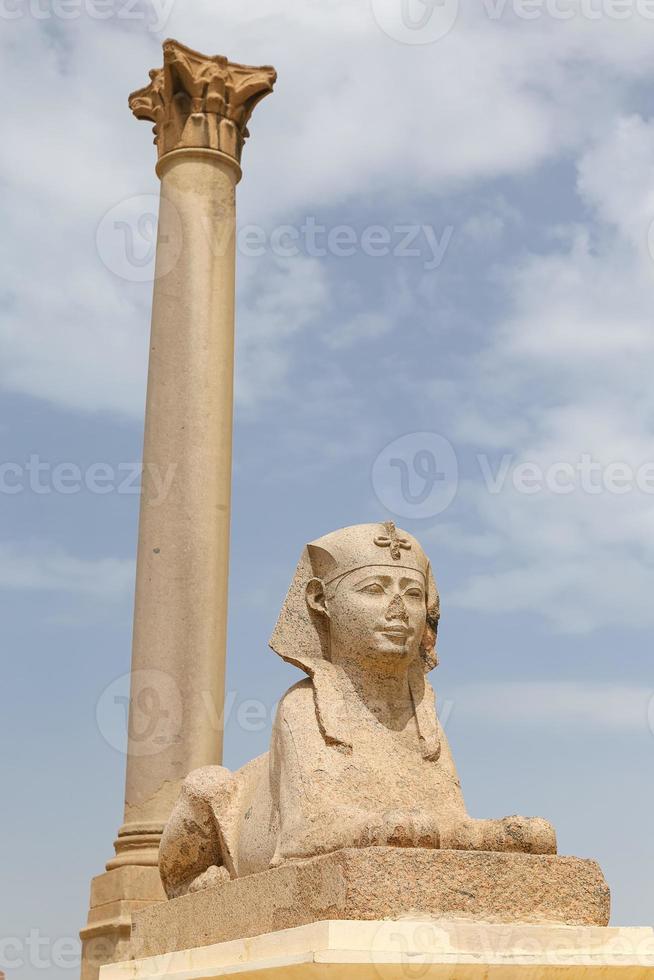 Pompeiussäule in Alexandria, Ägypten foto