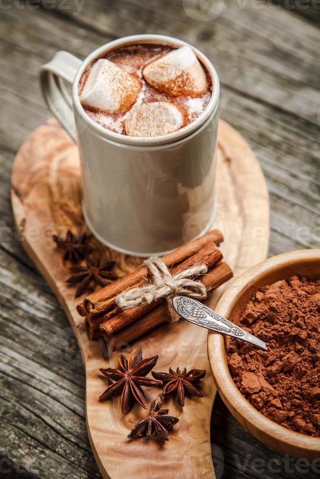 Kakaogetränk mit Marshmallows foto