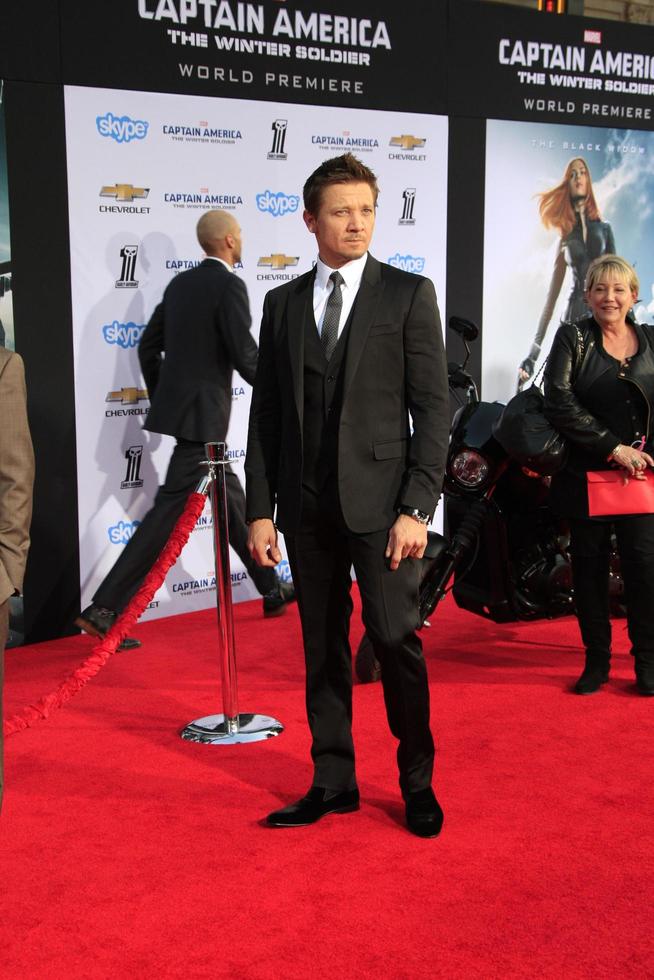 Los Angeles, 13. März - Jeremy Renner bei Captain America - The Winter Soldier La Premiere im El Capitan Theatre am 13. März 2014 in Los Angeles, ca foto