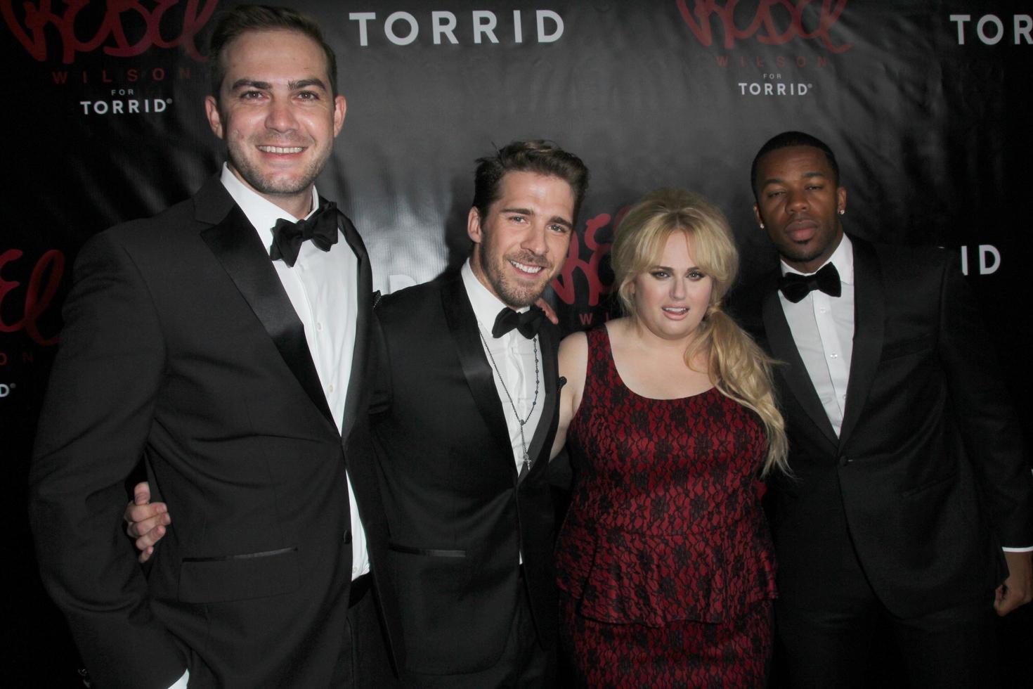 los angeles, 22. oktober - emile welman, hugh sheridan, rebell wilson, gabe roland bei der rebellen wilson für heiße launch party in den milk studios am 22. oktober 2015 in los angeles, ca foto