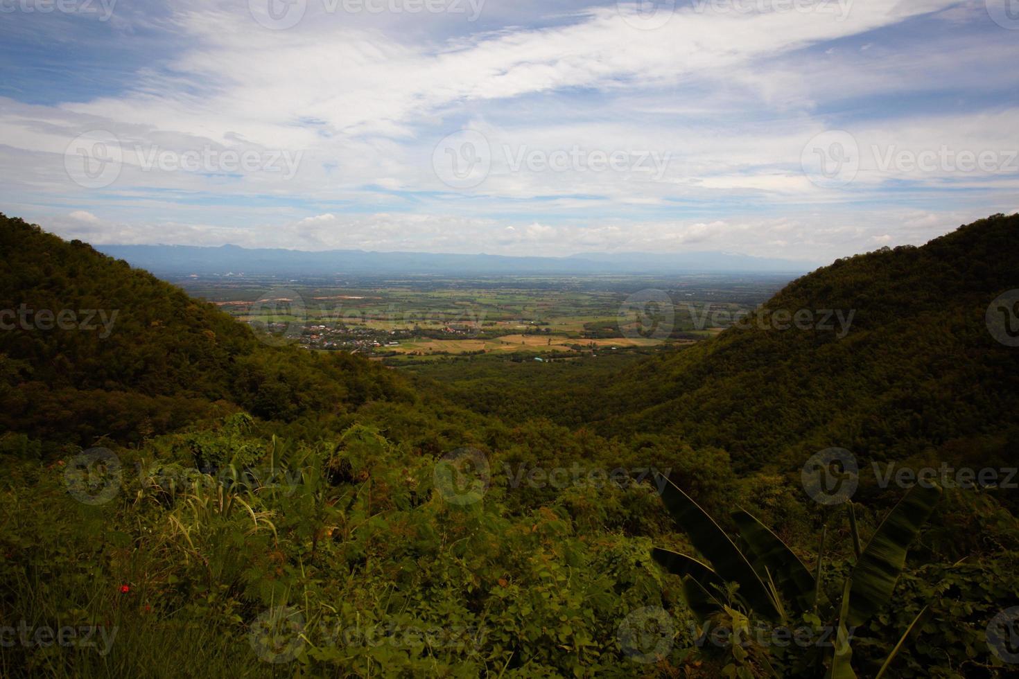 Aussichtspunkt im Tat-Mok-Nationalpark Thailand foto