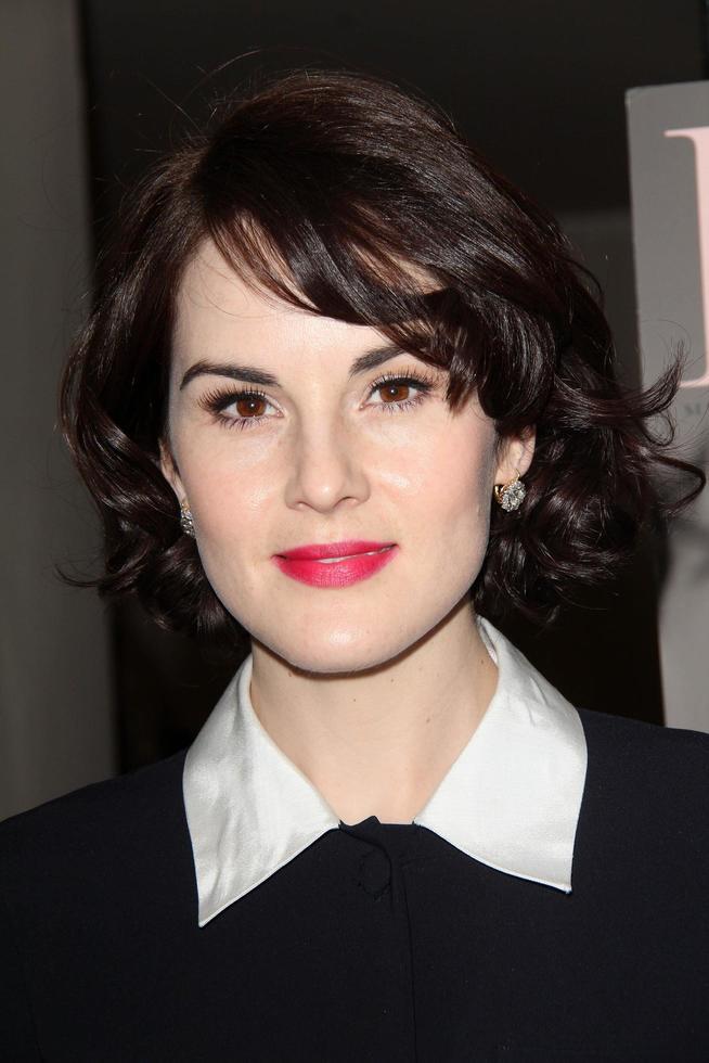 los angeles, jan 11 - michelle dockery im dujour magazine ehrt lupita nyong o im mondrian las am 11. januar 2014 in los angeles, ca foto