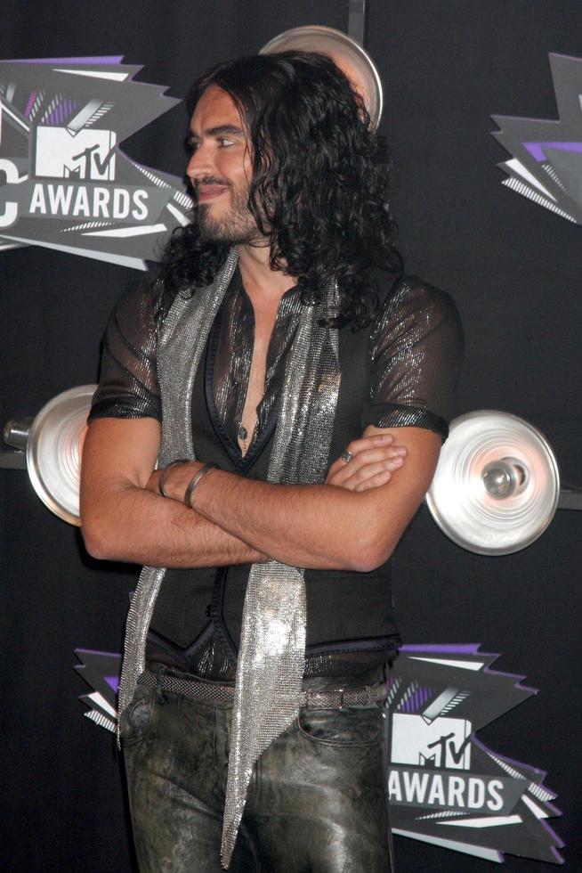 los angeles, 28. august - russell brand kommt bei den mtv video music awards 2011 im la live am 28. august 2011 in los angeles, ca. an foto