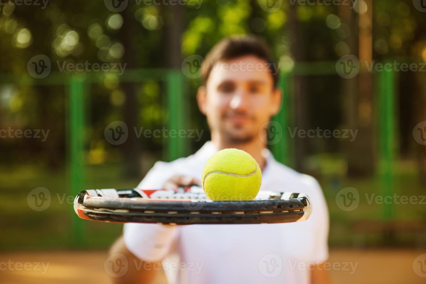 Konzept für männliche Tennisspieler foto