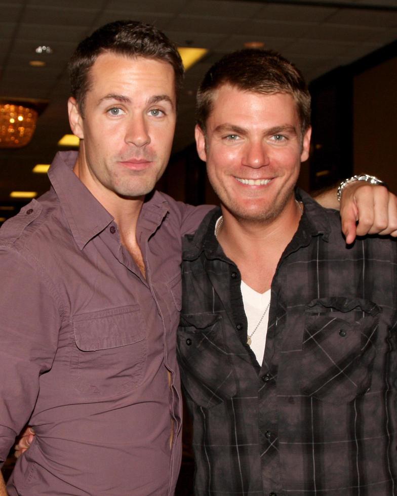 los angeles, 26. august - john driscoll, jeff branson nehmen am young and restless fan dinner 2011 im universal sheraton hotel am 26. august 2011 in los angeles, ca foto