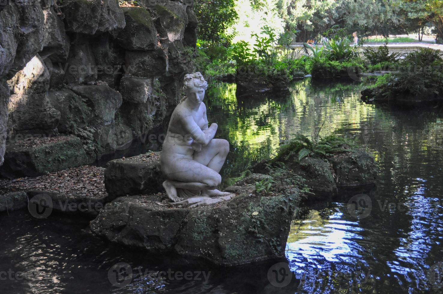 englischer garten im königlichen palast alias reggia in caserta foto