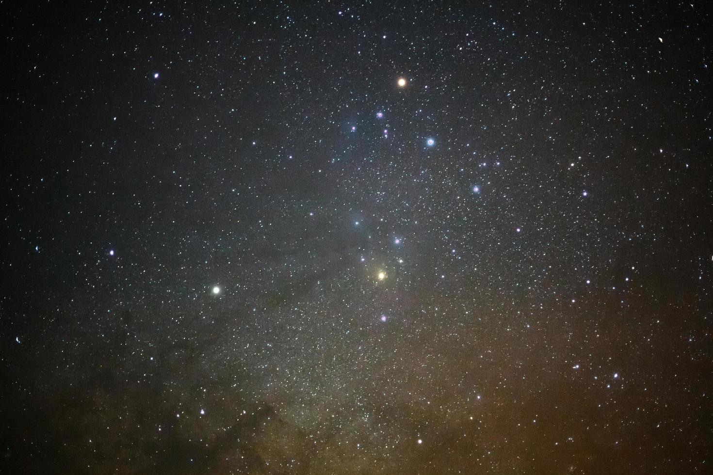 Nahaufnahme - eine Weitwinkelansicht der Antares-Region der Milchstraße foto