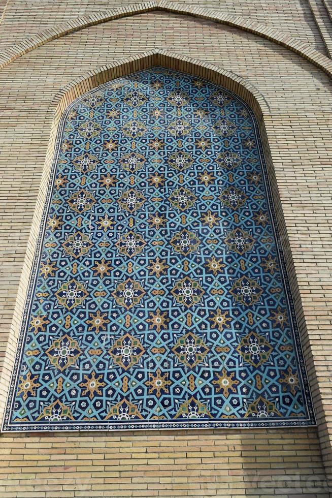 Ornamente und Muster in der Architektur Zentralasiens. foto