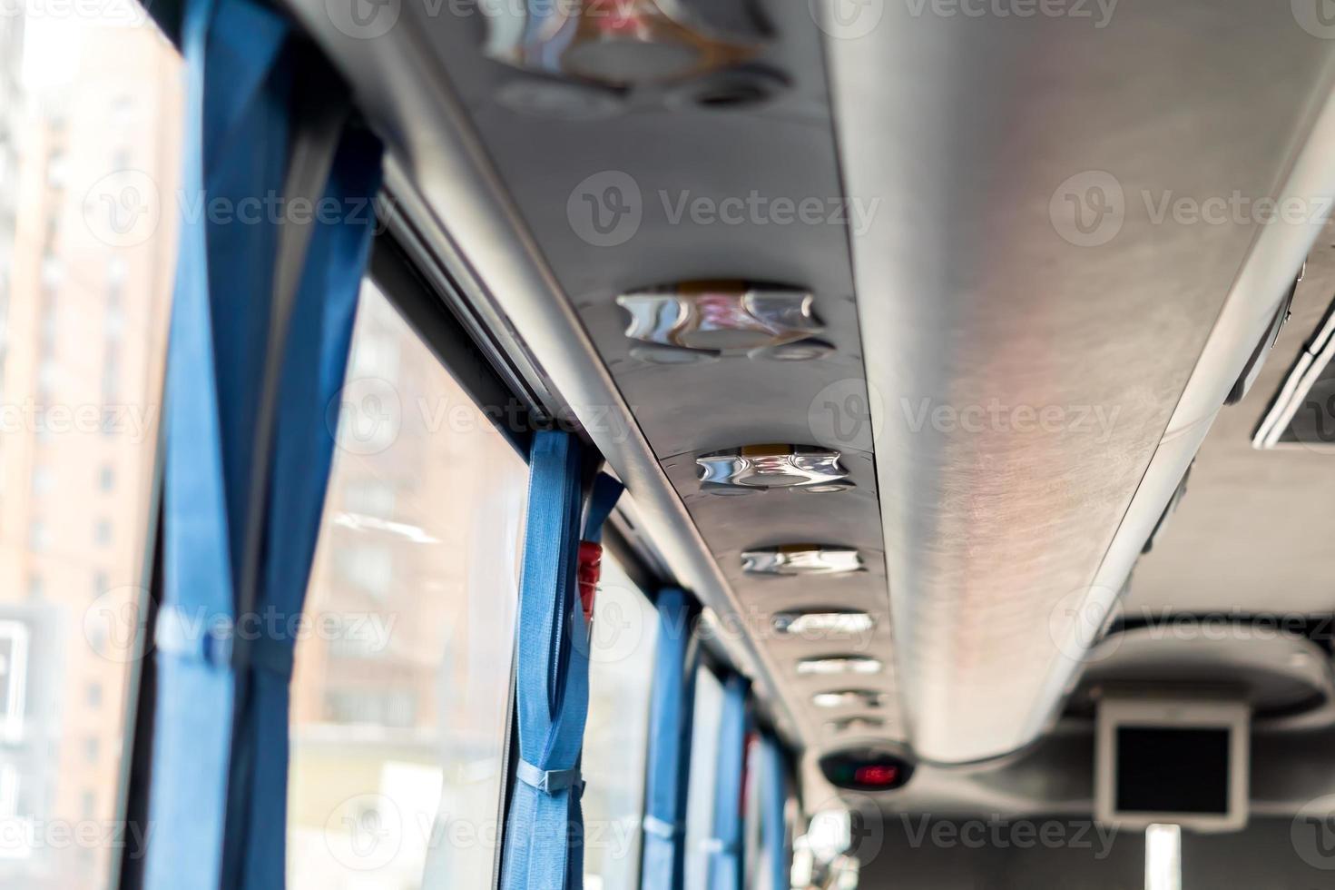 Dach des Touristenbusses, im Inneren des Busses foto