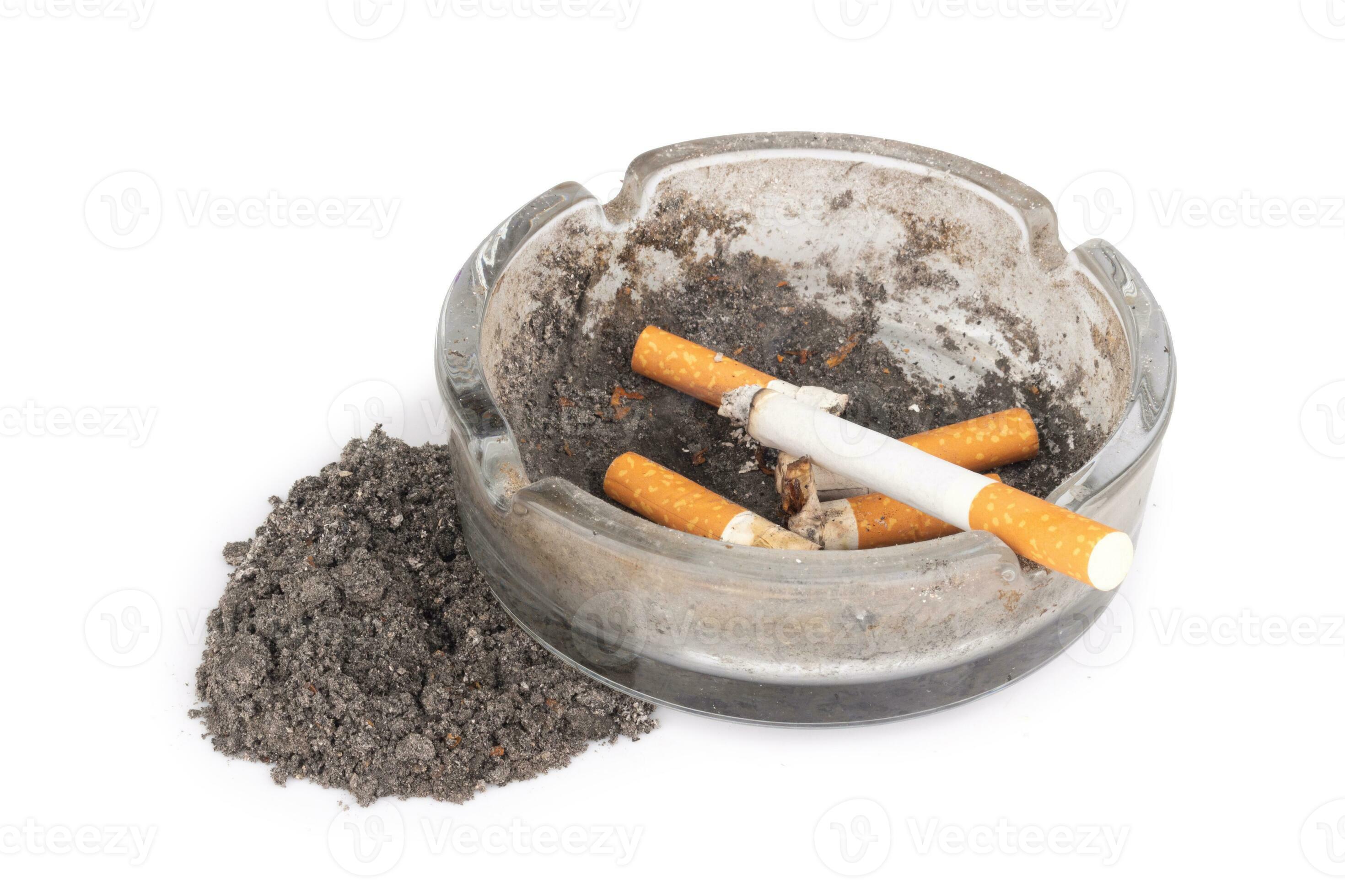 Aschenbecher mit brennender Zigarette auf blauem Hintergrund. Rauchen  Stock-Vektorgrafik von ©godruma 137174246