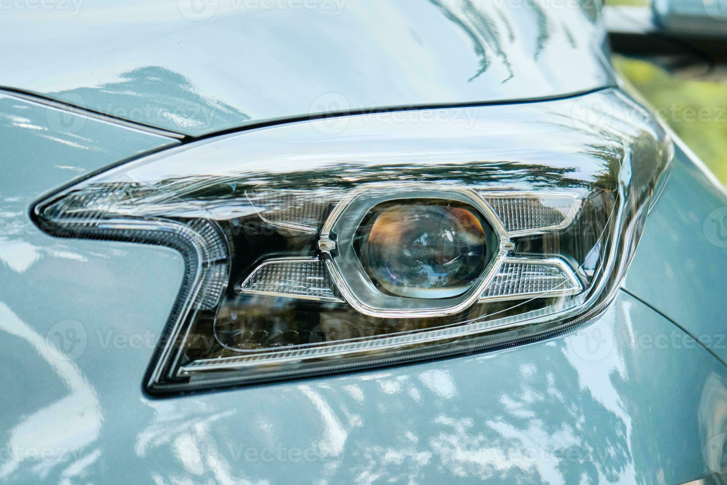 modern Auto Scheinwerfer mit LED Lampe, schließen oben 29214283 Stock-Photo  bei Vecteezy