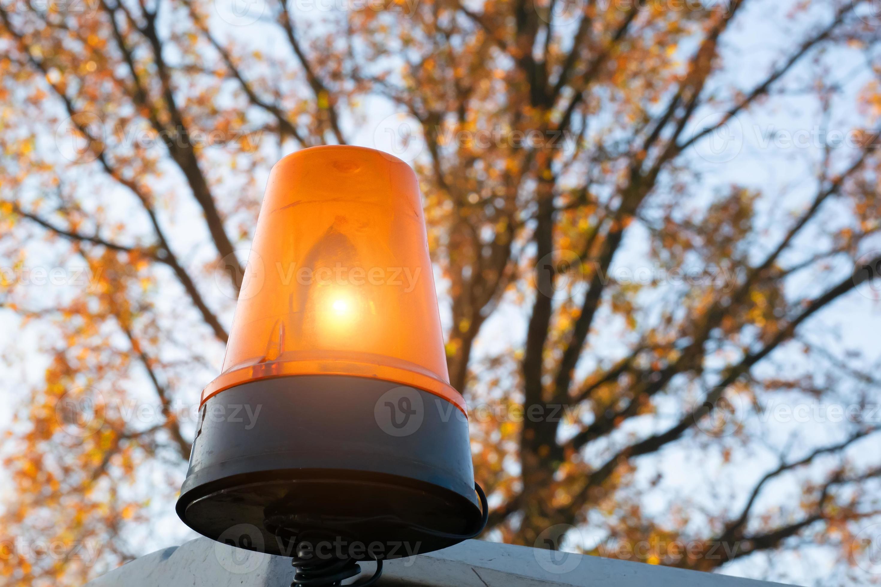 Gelbes Blinklicht aus nächster Nähe 6965147 Stock-Photo bei Vecteezy