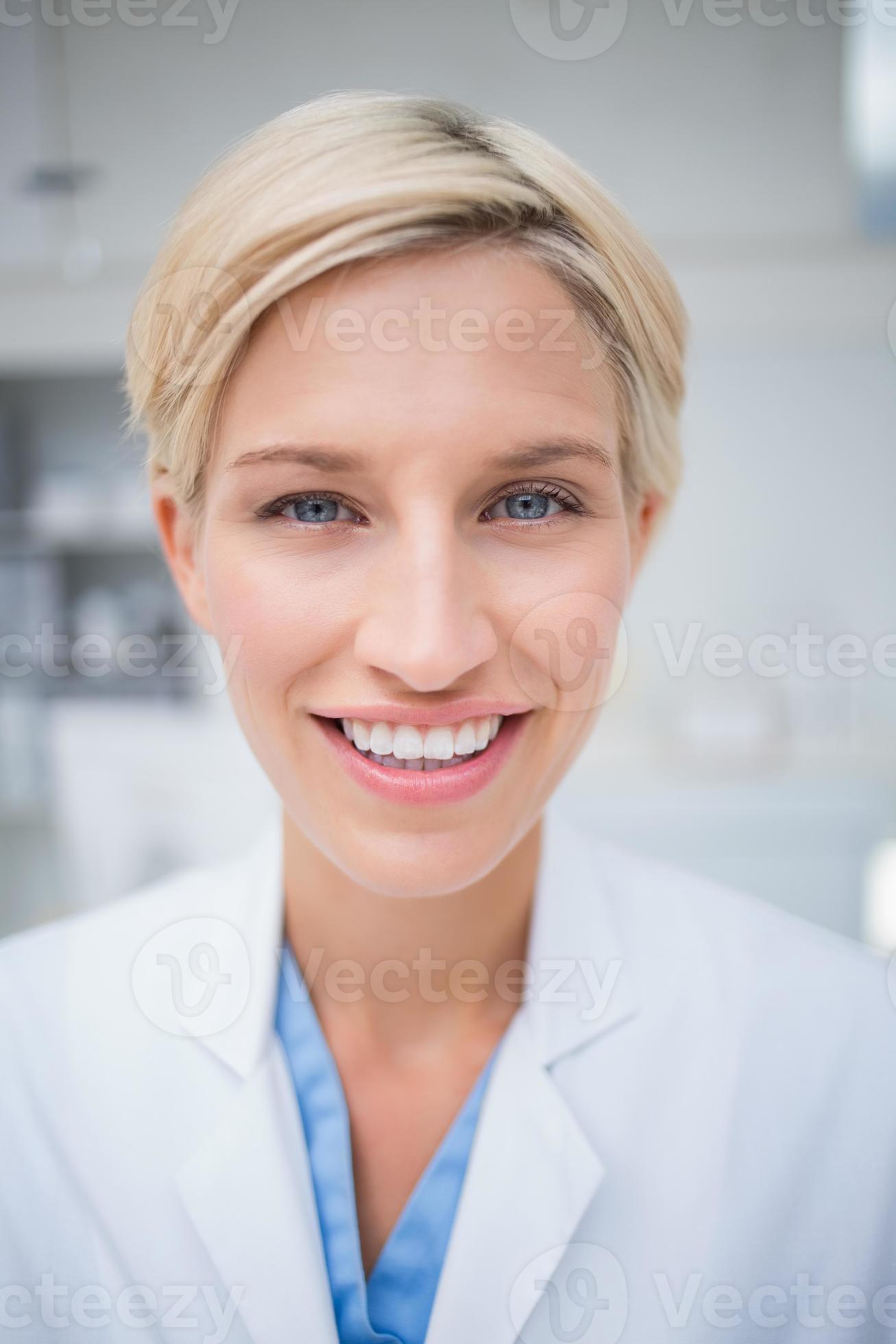 Nahaufnahme der Ärztin lächelnd foto