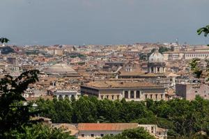 Reiseserie - Italien. Blick über die Innenstadt von Rom, Italien. foto