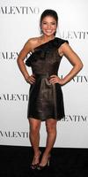 los angeles, 27. märz - jessica szohr kommt zur valentino beverly hills-eröffnung im valentino store am 27. märz 2012 in beverly hills, ca foto