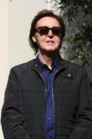 los angeles, feb 9 - paul mccartney bei der hollywood walk of fame zeremonie für paul mccartney im capital records building am 9. februar 2012 in los angeles, ca foto