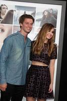 los angeles, aug 20 - patrick schwarzenegger, liana liberato bei der if i stay premiere im tcl chinese theater am 20. august 2014 in los angeles, ca foto