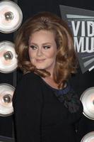 los angeles, 28. aug - adele kommt bei den mtv video music awards 2011 im la live am 28. august 2011 in los angeles, ca. an foto