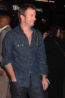 los angeles, 25. jan - thomas jane kommt am 25. januar 2012 in los angeles, ca., zur glücks-los-angeles-premiere der hbo-serie im graumans chinese theater foto