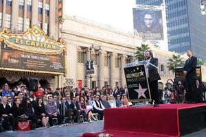 los angeles, 8. dezember - peter jackson bei der peter jackson hollywood walk of fame zeremonie im dolby theatre am 8. dezember 2014 in los angeles, ca foto