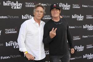 los angeles, 16. juni - william fichtner, kim coates bei der geburtstagstorte la premiere im fine arts theater am 16. juni 2021 in beverly hills, ca foto