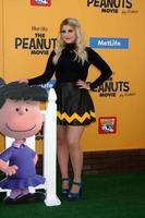 Los Angeles, 1. November - Meghan Trainor bei der Premiere des Peanuts-Films in Los Angeles am 1. November 2015 im Village Theatre in Westwood, ca foto
