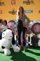 Los Angeles, 1. November - Jennifer Freeman bei der Premiere des Peanuts-Films in Los Angeles im Village Theatre am 1. November 2015 in Westwood, ca foto