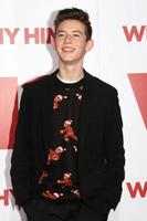 los angeles, 17. dezember - griffin gluck bei der why him-premiere im bruin theater am 17. dezember 2016 in westwood, ca foto