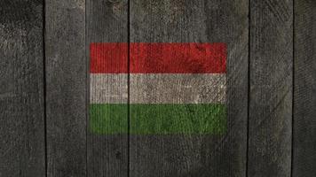 ungarische flagge. Ungarn-Flagge auf einem Holzbrett foto
