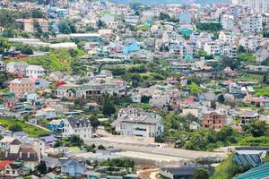 da lat stadt, vietnam - juli 15,2022 landschaft in der stadt da lat stadt, vietnam ist ein beliebtes touristenziel. Touristenstadt im entwickelten Vietnam. foto