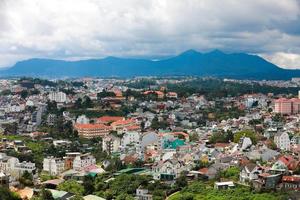 da lat stadt, vietnam - juli 15,2022 landschaft in der stadt da lat stadt, vietnam ist ein beliebtes touristenziel. Touristenstadt im entwickelten Vietnam. foto