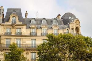 Gebäude in der Avenue des Champs-Elysees, Paris, Frankreich foto