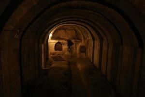 unterirdische stadt derinkuyu in kappadokien foto