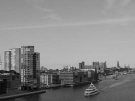 Hamburg an der Elbe in Deutschland foto