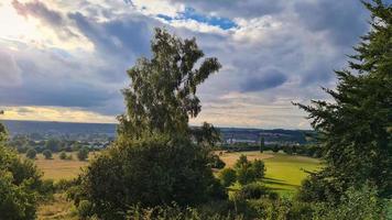 wunderschöne und schöne sonnenuntergangsszene in england, britische landschaft foto