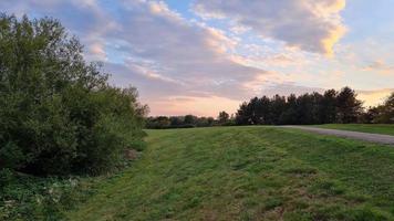 Blick auf den Caldecotte-See in Milton Keynes, England foto