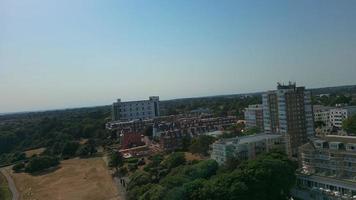 luftaufnahme und hochwinkelaufnahmen des besten sandstrandes und der stadt bournemouth in england uk, foto