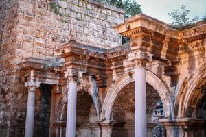 Hadrianstor in Antalya, Türkei foto