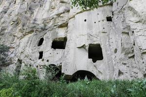 handgefertigte Höhlen im Ihlara-Tal, Türkei foto