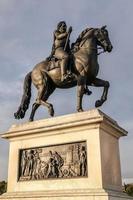 Statue von Henrici Magni in Paris foto