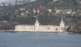 Militärgymnasium kuleli in der stadt istanbul, türkei foto