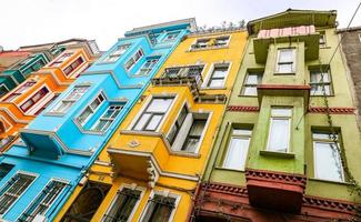 alte häuser im bezirk fener, istanbul, türkei foto