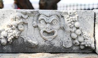 Gesichtsrelief in der Burg von Bodrum, Mugla, Türkei foto