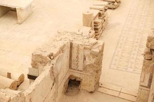 Reihenhäuser in der antiken Stadt Ephesus foto