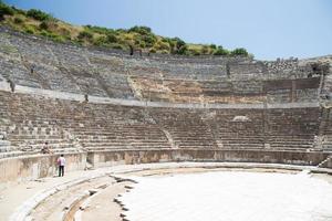 Großes Theater der antiken Stadt Ephesus foto