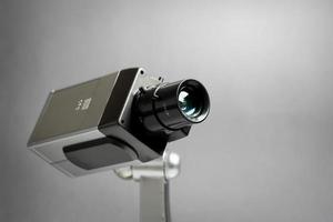 Überwachungs-CCTV-Kamera im Bürogebäude foto