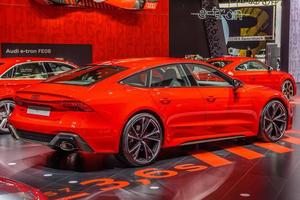 frankfurt, deutschland - september 2019 roter audi rs7 a7 4k8 limousine, iaa internationale autoausstellung foto